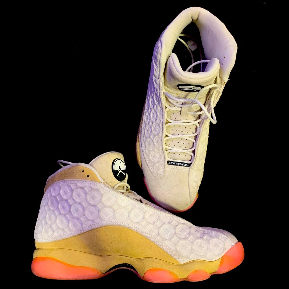 NIKE RETRO JORDAN 13- CHINESE NEW YEAR 2020 SPECIAL COIN DESIGN (CW4409-100)